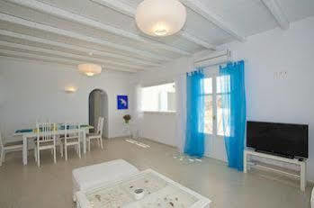 Myconian Princess Luxury Villas คาลาฟาติส ภายนอก รูปภาพ